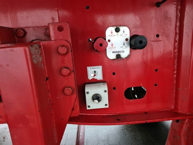 Langendorf SKA 24/31 Langendorf SKA 24/31, Thermo Kastenalumulde 25 cbm, - Poluprikolica istovarivača: slika 2 Langendorf SKA 24/31 Langendorf SKA 24/31, Thermo Kastenalumulde 25 cbm, - Poluprikolica istovarivača: slika 2