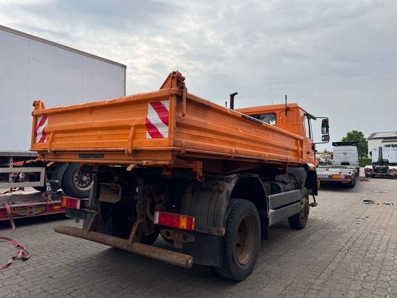 MAN 14.225 LAK 4x4 BB 14.225 LAK 4x4 BB, Winterdienstausstattung - Istovarivač: slika 3 MAN 14.225 LAK 4x4 BB 14.225 LAK 4x4 BB, Winterdienstausstattung - Istovarivač: slika 3