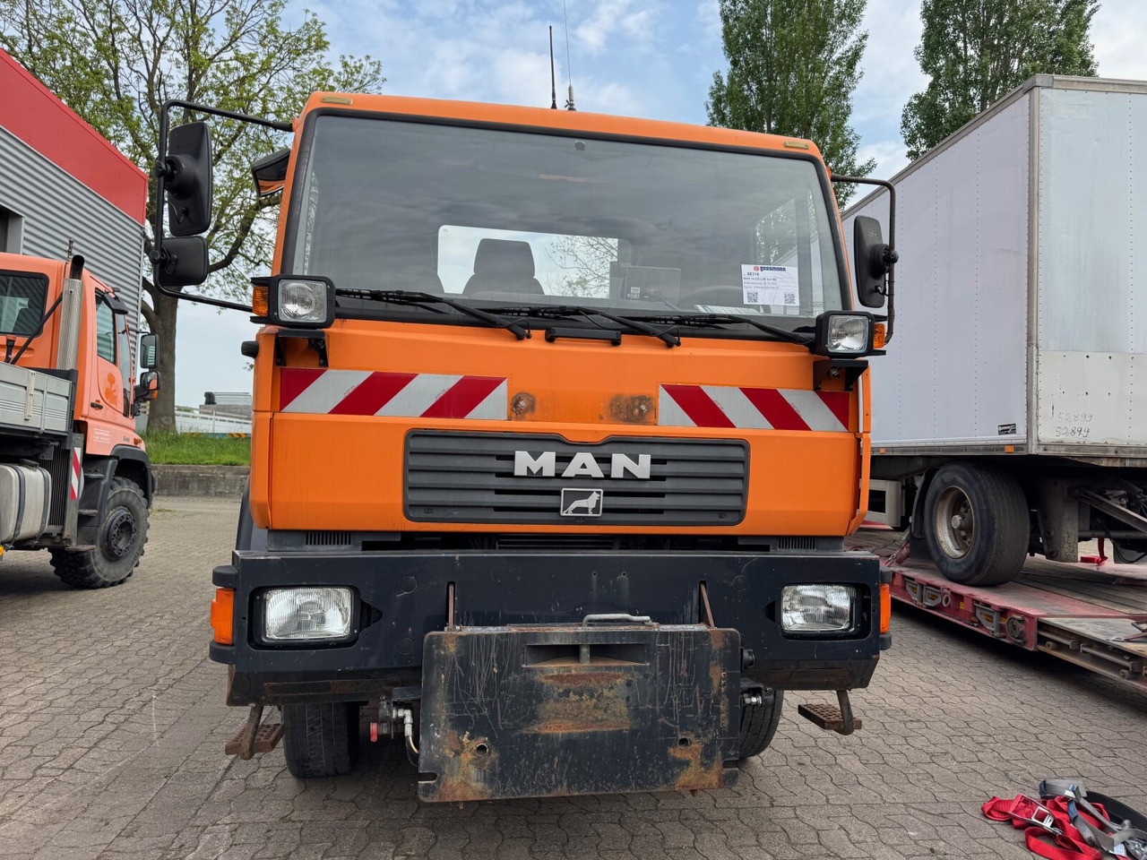 MAN 14.225 LAK 4x4 BB 14.225 LAK 4x4 BB, Winterdienstausstattung - Istovarivač: slika 2 MAN 14.225 LAK 4x4 BB 14.225 LAK 4x4 BB, Winterdienstausstattung - Istovarivač: slika 2