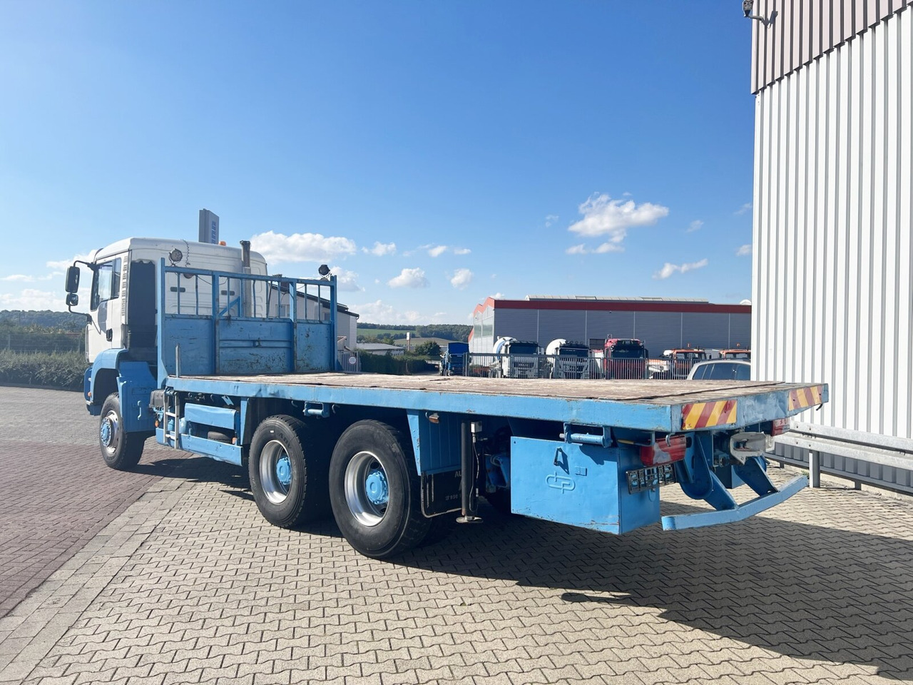 Kamion sa tovarnim sandukom MAN TGA 26.310 6X6 BB TGA 26.310 6X6 BB: slika 10