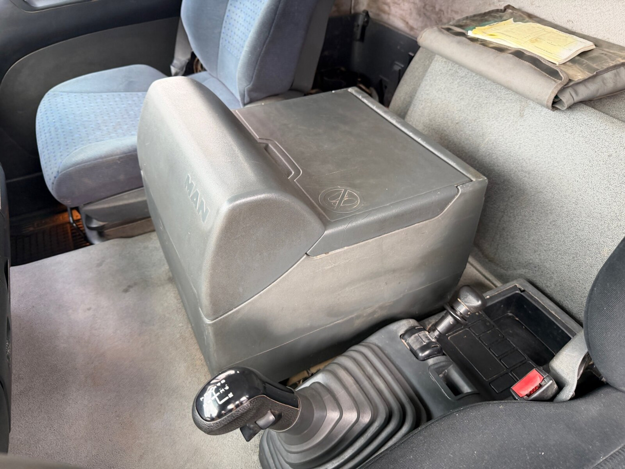 MAN TGA 26.400 6X4 BB TGA 26.400 6X4 BB, Intarder - Istovarivač: slika 3 MAN TGA 26.400 6X4 BB TGA 26.400 6X4 BB, Intarder - Istovarivač: slika 3