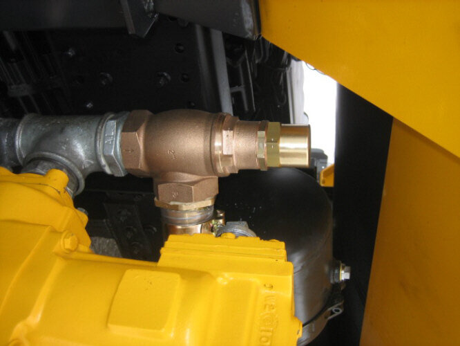 MAN TGA 26.430 6x6 - Kamion cisterna: slika 2 MAN TGA 26.430 6x6 - Kamion cisterna: slika 2