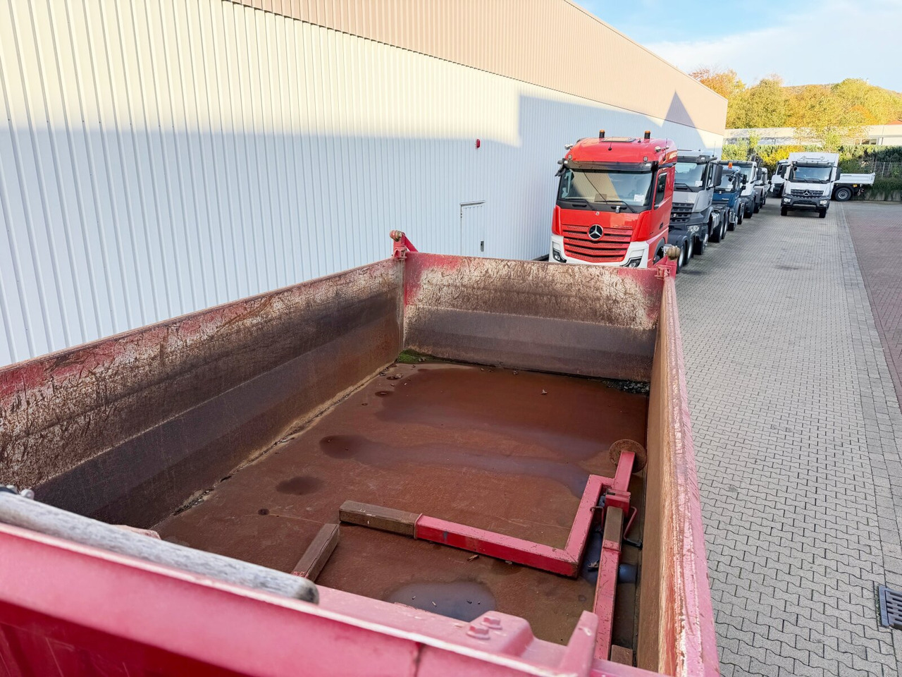 MAN TGA 26.480 6X6H BL TGA 26.480 6X6H BL, HydroDrive, Intarder, Wechselsystem (Sattelplatte) - Istovarivač: slika 2 MAN TGA 26.480 6X6H BL TGA 26.480 6X6H BL, HydroDrive, Intarder, Wechselsystem (Sattelplatte) - Istovarivač: slika 2