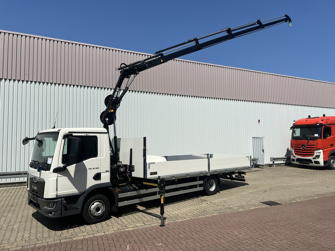MAN TGL 12.190 4x2 BL TGL 12.190 4x2 BL mit Kran Hiab Hiduo 072DS-4 - Kamion sa dizalicom: slika 1 MAN TGL 12.190 4x2 BL TGL 12.190 4x2 BL mit Kran Hiab Hiduo 072DS-4 - Kamion sa dizalicom: slika 1
