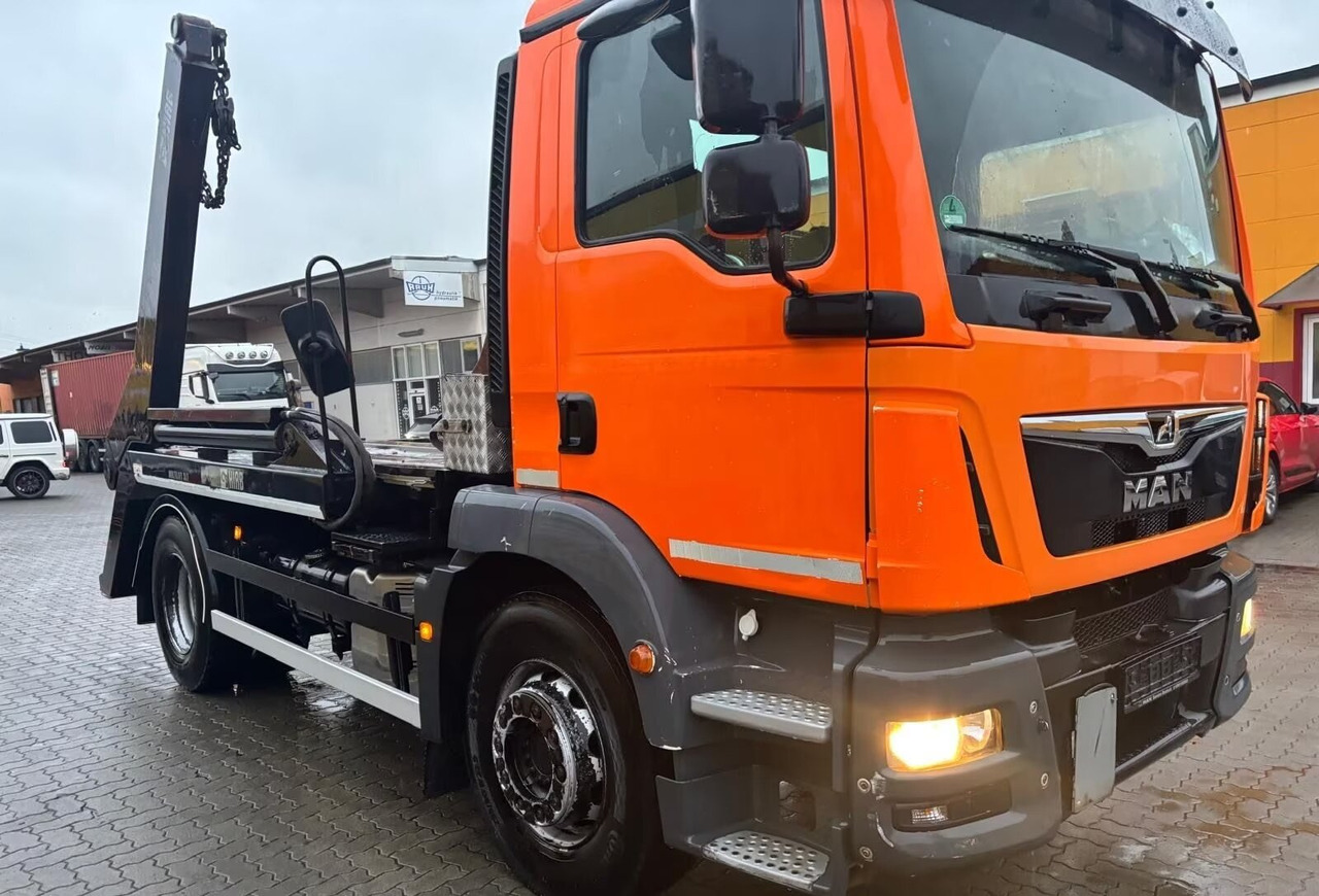MAN TGM 18.290 4x2 BB TGM 18.290 4x2 BB, Tele-Absetzer - Kamion za utovaranje kontejnera: slika 3 MAN TGM 18.290 4x2 BB TGM 18.290 4x2 BB, Tele-Absetzer - Kamion za utovaranje kontejnera: slika 3
