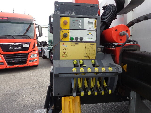 MAN TGM 26.340 6x2-4 LL TGM 26.340 6x2-4 LL,Lenk-Liftachse, Heckkran, Palfinger PK 11.001, faltbar, - Kamion sa dizalicom, Kamion sa tovarnim sandukom: slika 2 MAN TGM 26.340 6x2-4 LL TGM 26.340 6x2-4 LL,Lenk-Liftachse, Heckkran, Palfinger PK 11.001, faltbar, - Kamion sa dizalicom, Kamion sa tovarnim sandukom: slika 2