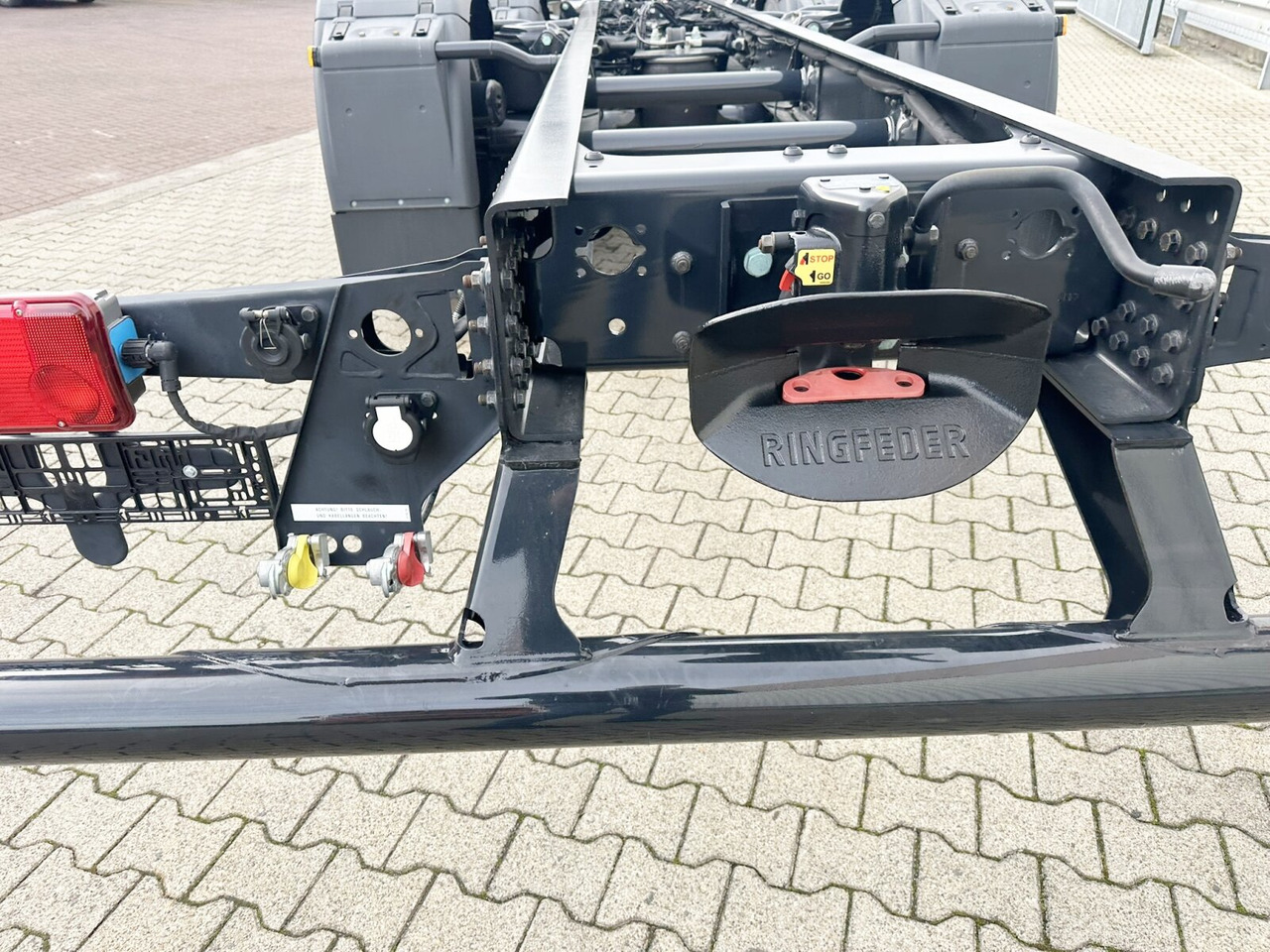 MAN TGS 26.480 6x2-4 LL TGS 26.480 6x2-4 LL, Retarder, Lenk-/Liftachse, Standklima - Kamion sa golom šasijom i zatvorenom kabinom: slika 2 MAN TGS 26.480 6x2-4 LL TGS 26.480 6x2-4 LL, Retarder, Lenk-/Liftachse, Standklima - Kamion sa golom šasijom i zatvorenom kabinom: slika 2