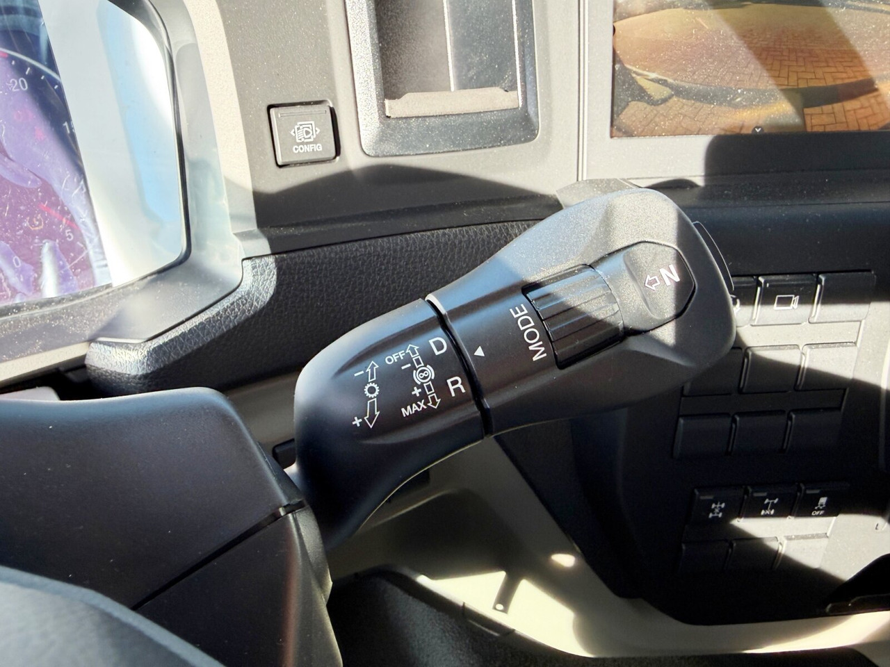 MAN TGS 33.480 6x4 BL CH TGS 33.480 6x4 BL CH, Nebenantrieb - Kamion sa golom šasijom i zatvorenom kabinom: slika 5 MAN TGS 33.480 6x4 BL CH TGS 33.480 6x4 BL CH, Nebenantrieb - Kamion sa golom šasijom i zatvorenom kabinom: slika 5