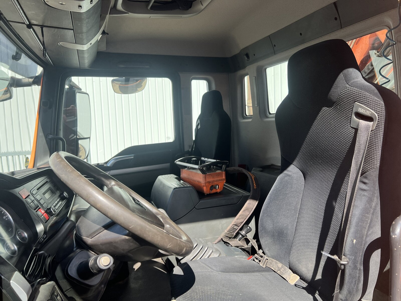 MAN TGS 35.440 8x4 BL TGS 35.440 8x4 BL, Meiller 19.62, Atlas Kran 135.2-A3, Funk - Kamion sa hidrauličnom kukom, Kamion sa dizalicom: slika 5 MAN TGS 35.440 8x4 BL TGS 35.440 8x4 BL, Meiller 19.62, Atlas Kran 135.2-A3, Funk - Kamion sa hidrauličnom kukom, Kamion sa dizalicom: slika 5