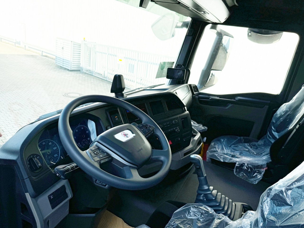 MAN TGS 35.480 8x6H BL CH TGS 35.480 8x6H BL CH, HydroDrive, Navi, Nebenantrieb - Kamion sa hidrauličnom kukom: slika 3 MAN TGS 35.480 8x6H BL CH TGS 35.480 8x6H BL CH, HydroDrive, Navi, Nebenantrieb - Kamion sa hidrauličnom kukom: slika 3