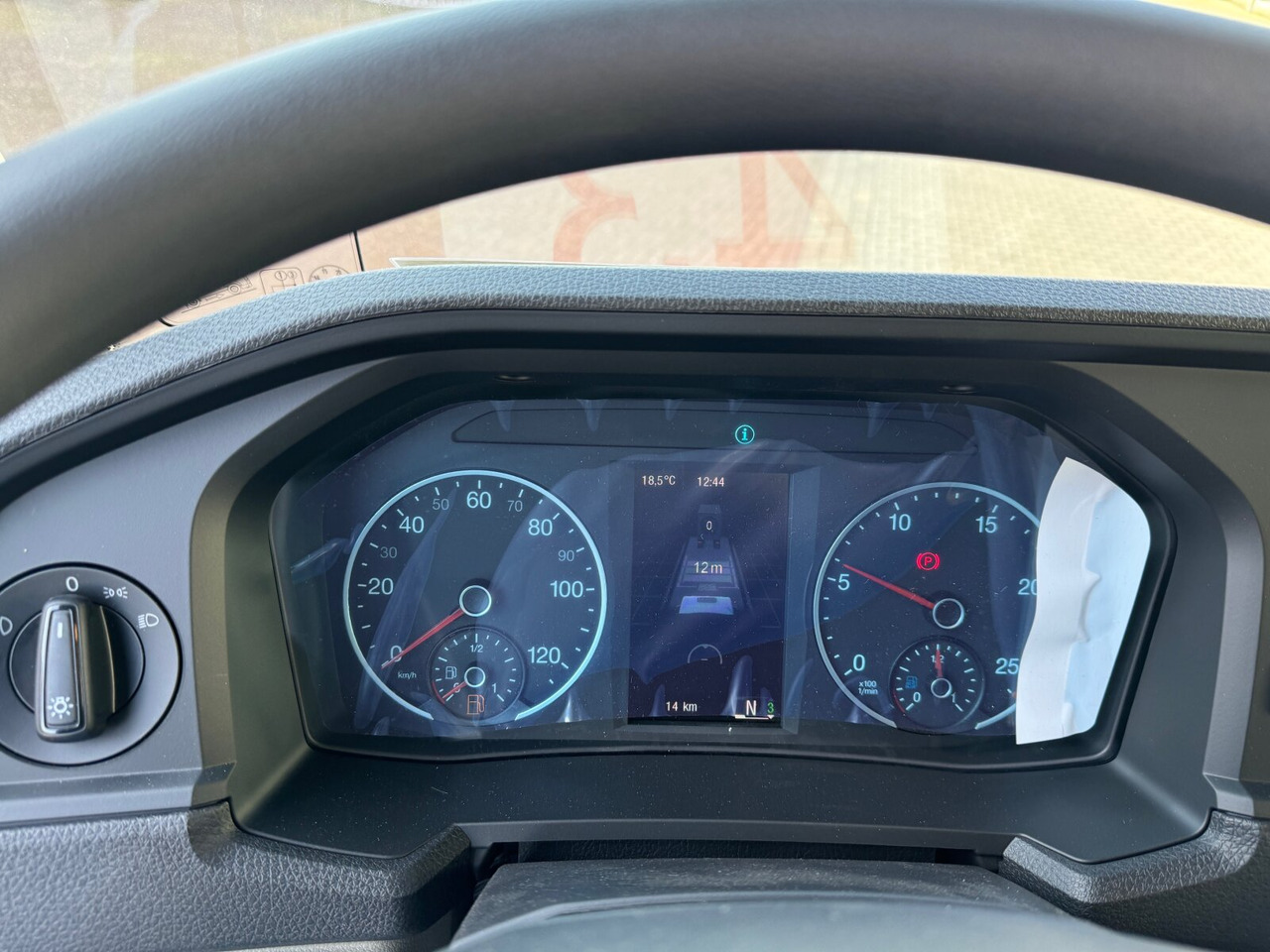MAN TGS 35.480 8x6H BL CH TGS 35.480 8x6H BL CH, HydroDrive, Navi, Nebenantrieb - Kamion sa golom šasijom i zatvorenom kabinom: slika 4 MAN TGS 35.480 8x6H BL CH TGS 35.480 8x6H BL CH, HydroDrive, Navi, Nebenantrieb - Kamion sa golom šasijom i zatvorenom kabinom: slika 4