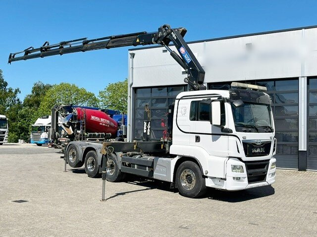 MAN TGS 35.500 8x4-4 BL TGS 35.500 8x4-4 BL, Lenk-/Liftachse, Kran HMF 3220-K6, Funk - Kamion sa hidrauličnom kukom, Kamion sa dizalicom: slika 1 MAN TGS 35.500 8x4-4 BL TGS 35.500 8x4-4 BL, Lenk-/Liftachse, Kran HMF 3220-K6, Funk - Kamion sa hidrauličnom kukom, Kamion sa dizalicom: slika 1