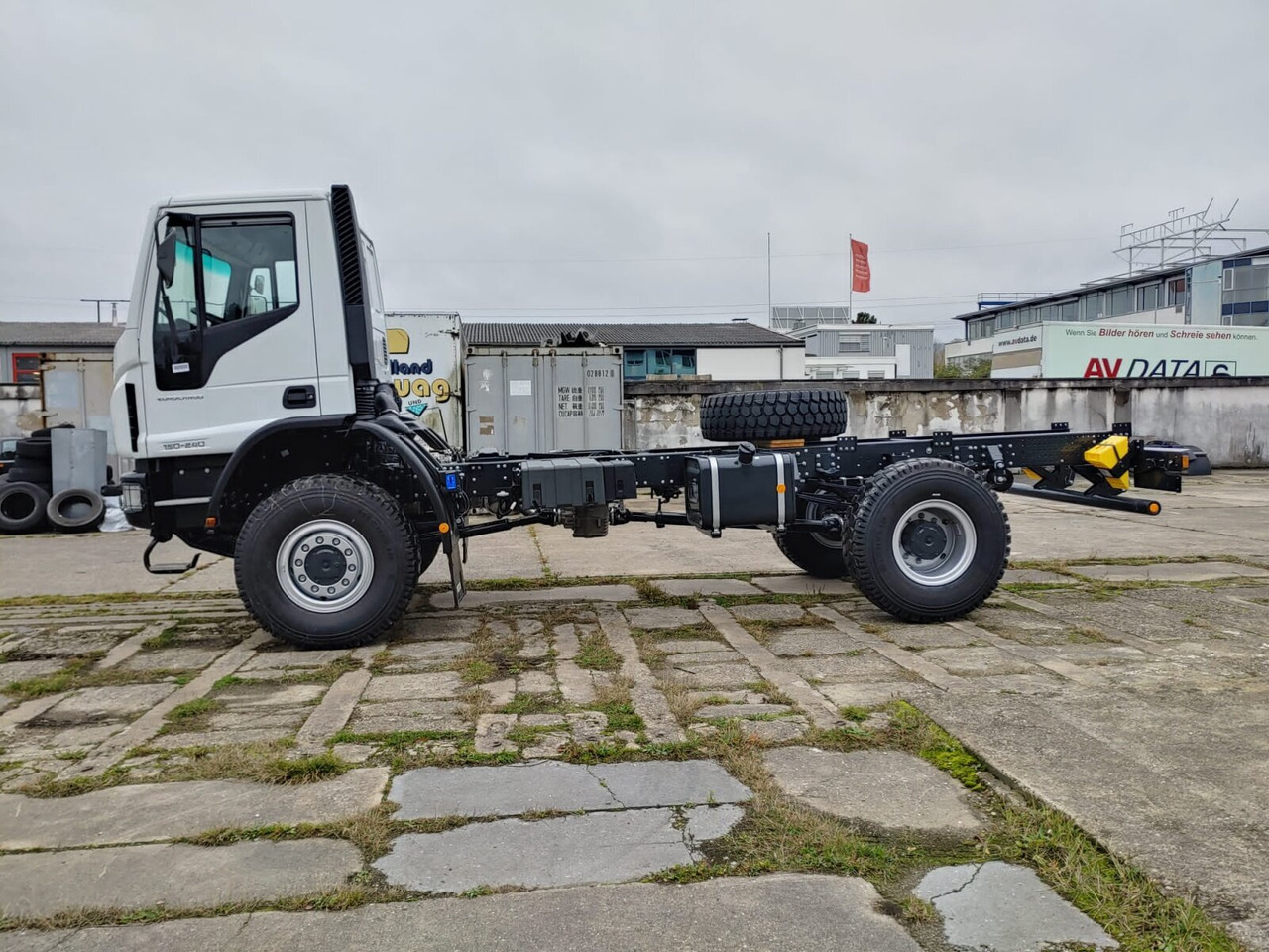 ML150E25WS 4x4 ML150E25WS 4x4, Einzelbereifung, 4x VORNANDEN! - Kamion sa golom šasijom i zatvorenom kabinom: slika 2 ML150E25WS 4x4 ML150E25WS 4x4, Einzelbereifung, 4x VORNANDEN! - Kamion sa golom šasijom i zatvorenom kabinom: slika 2