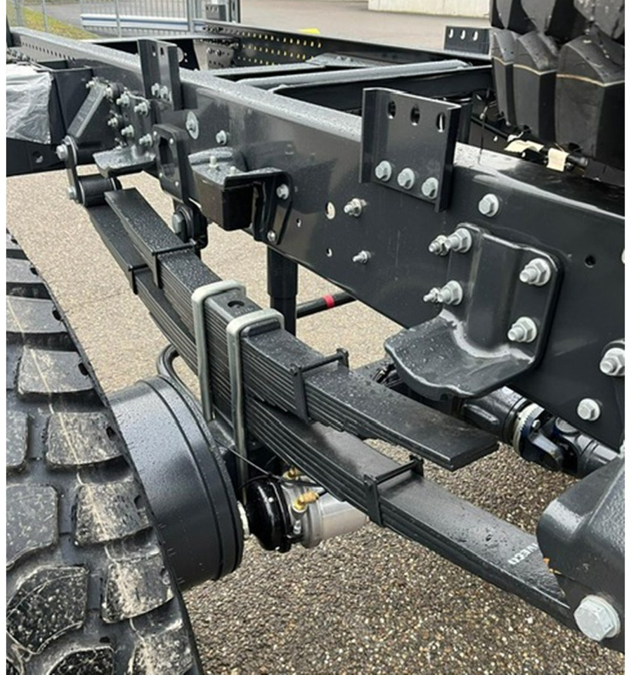 ML150E25WS 4x4 ML150E25WS 4x4, Einzelbereifung, 4x VORNANDEN! - Kamion sa golom šasijom i zatvorenom kabinom: slika 5 ML150E25WS 4x4 ML150E25WS 4x4, Einzelbereifung, 4x VORNANDEN! - Kamion sa golom šasijom i zatvorenom kabinom: slika 5