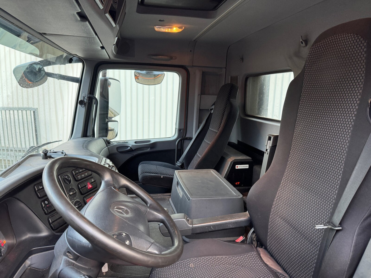 Mercedes-Benz Actros 2541 L 6x2 Actros 2541 L 6x2, Lenkachse, Meiller RK 20.65, Kran Palfinger PK 14002-EH, Funk - Kamion sa hidrauličnom kukom, Kamion sa dizalicom: slika 2 Mercedes-Benz Actros 2541 L 6x2 Actros 2541 L 6x2, Lenkachse, Meiller RK 20.65, Kran Palfinger PK 14002-EH, Funk - Kamion sa hidrauličnom kukom, Kamion sa dizalicom: slika 2