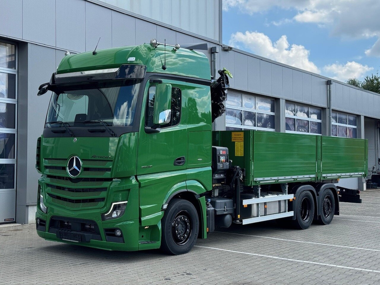 Mercedes-Benz Actros 2548 L 6x2 Actros 2548 L 6x2, Actros 2548 L, 6x2 mit Kran Hiab X-HiDuo 228 - Kamion sa dizalicom: slika 1 Mercedes-Benz Actros 2548 L 6x2 Actros 2548 L 6x2, Actros 2548 L, 6x2 mit Kran Hiab X-HiDuo 228 - Kamion sa dizalicom: slika 1