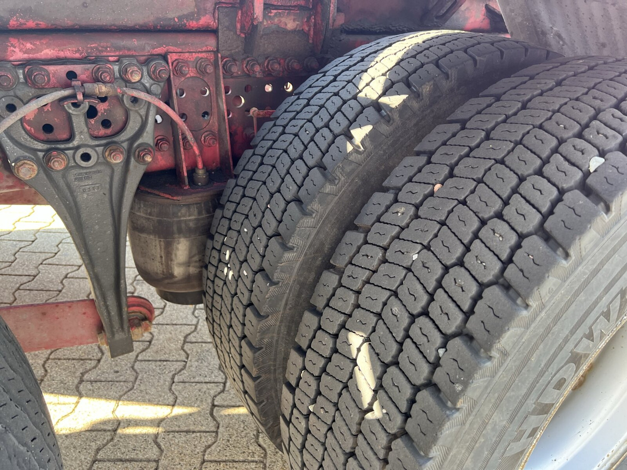 Kamion sa hidrauličnom kukom Mercedes-Benz Actros 2551 L 6x2 Actros 2551 L 6x2/46, Retarder, Liftachse, BigSpace, Bi-Xenon: slika 15