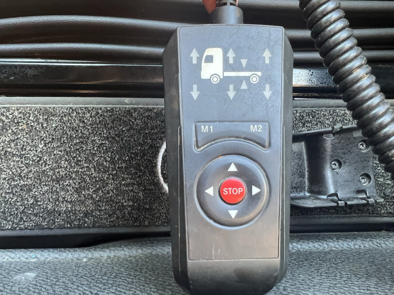 Kamion sa hidrauličnom kukom Mercedes-Benz Actros 2551 L 6x2 Actros 2551 L 6x2/46, Retarder, Liftachse, BigSpace, Bi-Xenon: slika 6