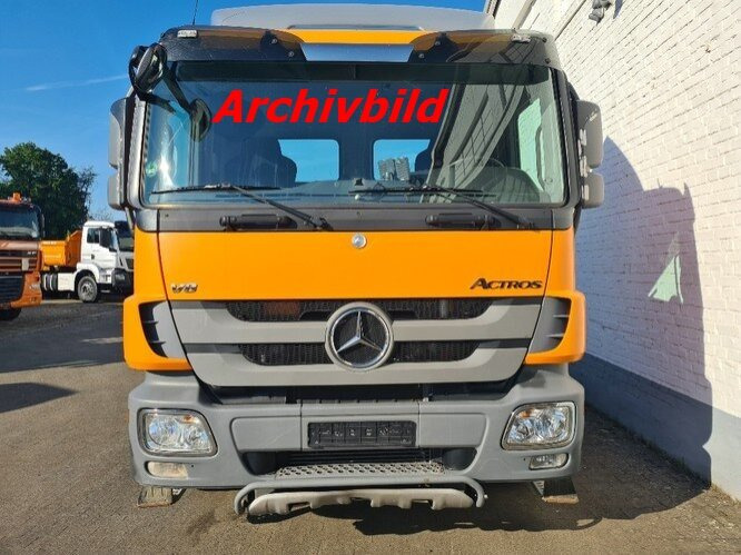 Mercedes-Benz Actros 2551 L 6x2 Actros 2551L/6x2, Lenk-Liftachse V 8 Motor - Kamion sa golom šasijom i zatvorenom kabinom: slika 2 Mercedes-Benz Actros 2551 L 6x2 Actros 2551L/6x2, Lenk-Liftachse V 8 Motor - Kamion sa golom šasijom i zatvorenom kabinom: slika 2