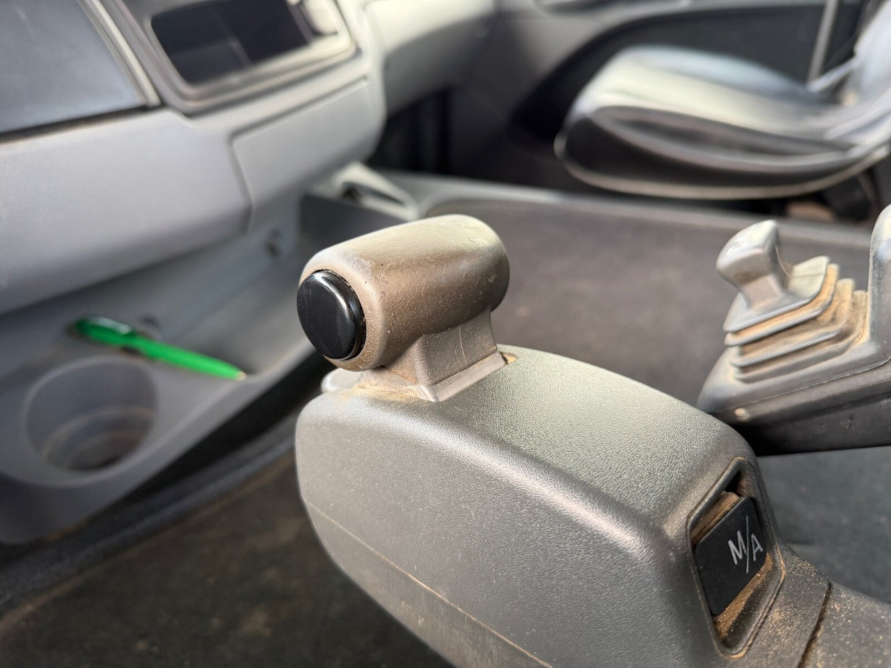 Mercedes-Benz Actros 2644 L 6x4 Actros 2644 L 6x4 - Kamion sa hidrauličnom kukom: slika 2 Mercedes-Benz Actros 2644 L 6x4 Actros 2644 L 6x4 - Kamion sa hidrauličnom kukom: slika 2