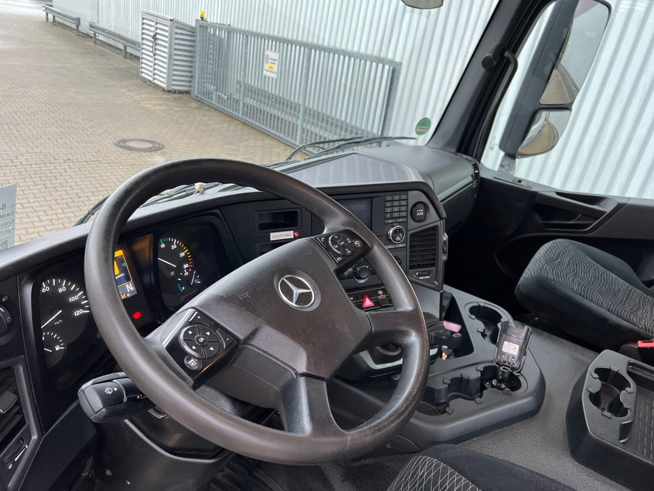 Mercedes-Benz Arocs 1830 K 4x2 Arocs 1830 K 4x2, Funk - Kamion za utovaranje kontejnera: slika 4 Mercedes-Benz Arocs 1830 K 4x2 Arocs 1830 K 4x2, Funk - Kamion za utovaranje kontejnera: slika 4