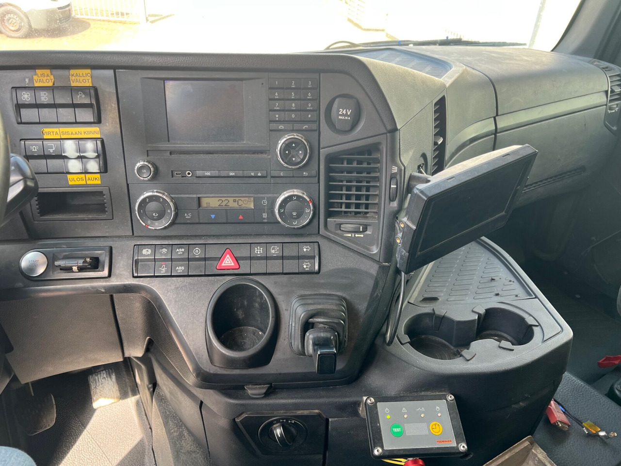 Mercedes-Benz Arocs 2642/45 K 6x4 Arocs 2642/45 K 6x4/33 , Retarder, Motorabtrieb - Kamion sa hidrauličnom kukom: slika 4 Mercedes-Benz Arocs 2642/45 K 6x4 Arocs 2642/45 K 6x4/33 , Retarder, Motorabtrieb - Kamion sa hidrauličnom kukom: slika 4