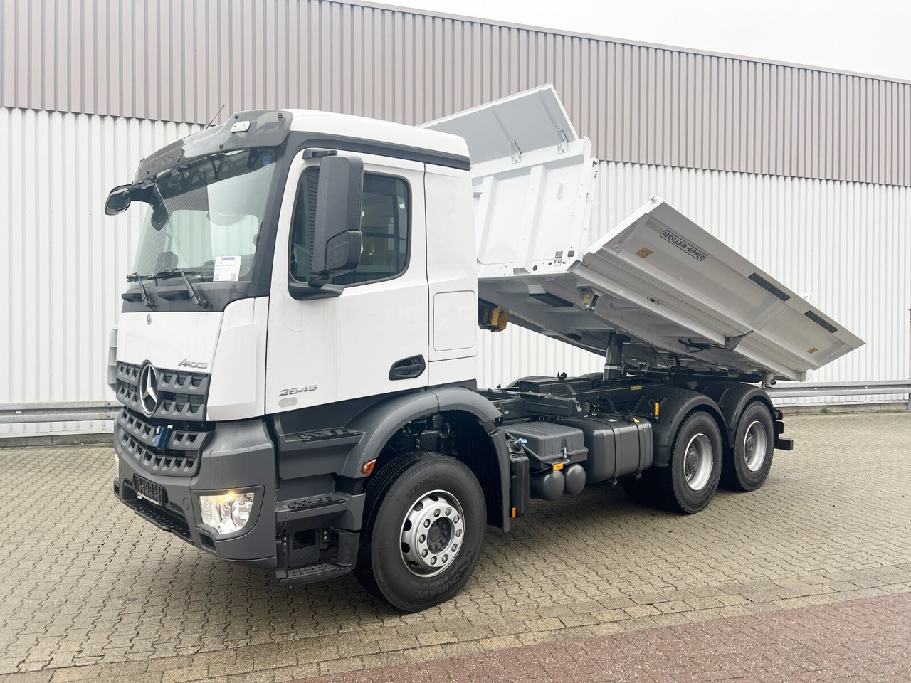 Mercedes-Benz Arocs 2645 K 6x4 Arocs 2645 K 6x4, MultimediaCockpit, Bordmatik links - Istovarivač: slika 1 Mercedes-Benz Arocs 2645 K 6x4 Arocs 2645 K 6x4, MultimediaCockpit, Bordmatik links - Istovarivač: slika 1