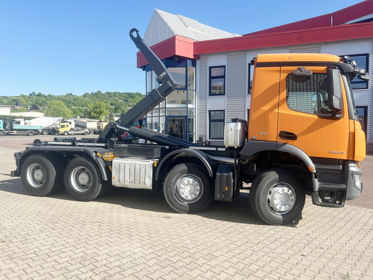 Kamion sa hidrauličnom kukom Mercedes-Benz Arocs 3243 LK 8x4/4 Arocs 3243 LK 8x4/4, Motorabtrieb: slika 9