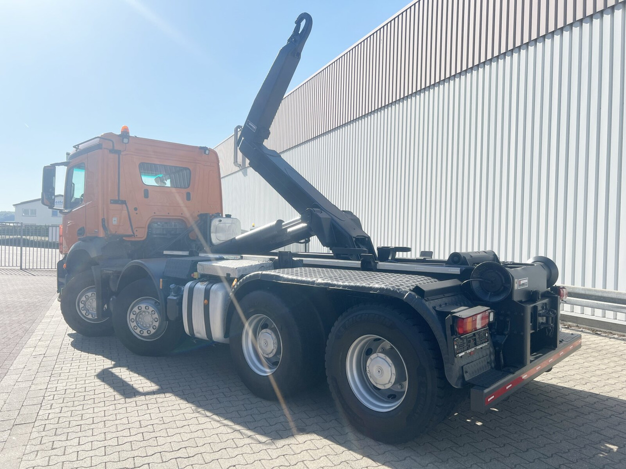 Kamion sa hidrauličnom kukom Mercedes-Benz Arocs 3243 LK 8x4/4 Arocs 3243 LK 8x4/4, Motorabtrieb: slika 11