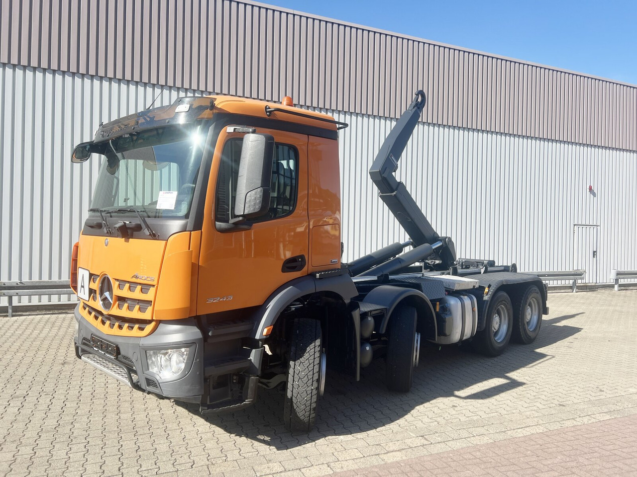Mercedes-Benz Arocs 3243 LK 8x4/4 Arocs 3243 LK 8x4/4, Motorabtrieb - Kamion sa hidrauličnom kukom: slika 1 Mercedes-Benz Arocs 3243 LK 8x4/4 Arocs 3243 LK 8x4/4, Motorabtrieb - Kamion sa hidrauličnom kukom: slika 1
