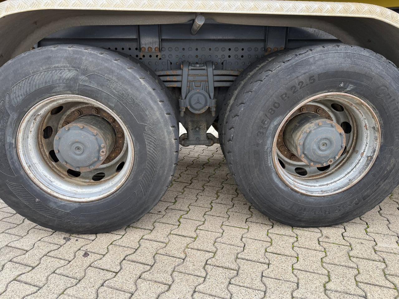 Mercedes-Benz Arocs 3363 K 6x4 Arocs 3363 K 6x4, Grounder, Turbo-Retarder-Kupplung - Kamion sa hidrauličnom kukom: slika 2 Mercedes-Benz Arocs 3363 K 6x4 Arocs 3363 K 6x4, Grounder, Turbo-Retarder-Kupplung - Kamion sa hidrauličnom kukom: slika 2