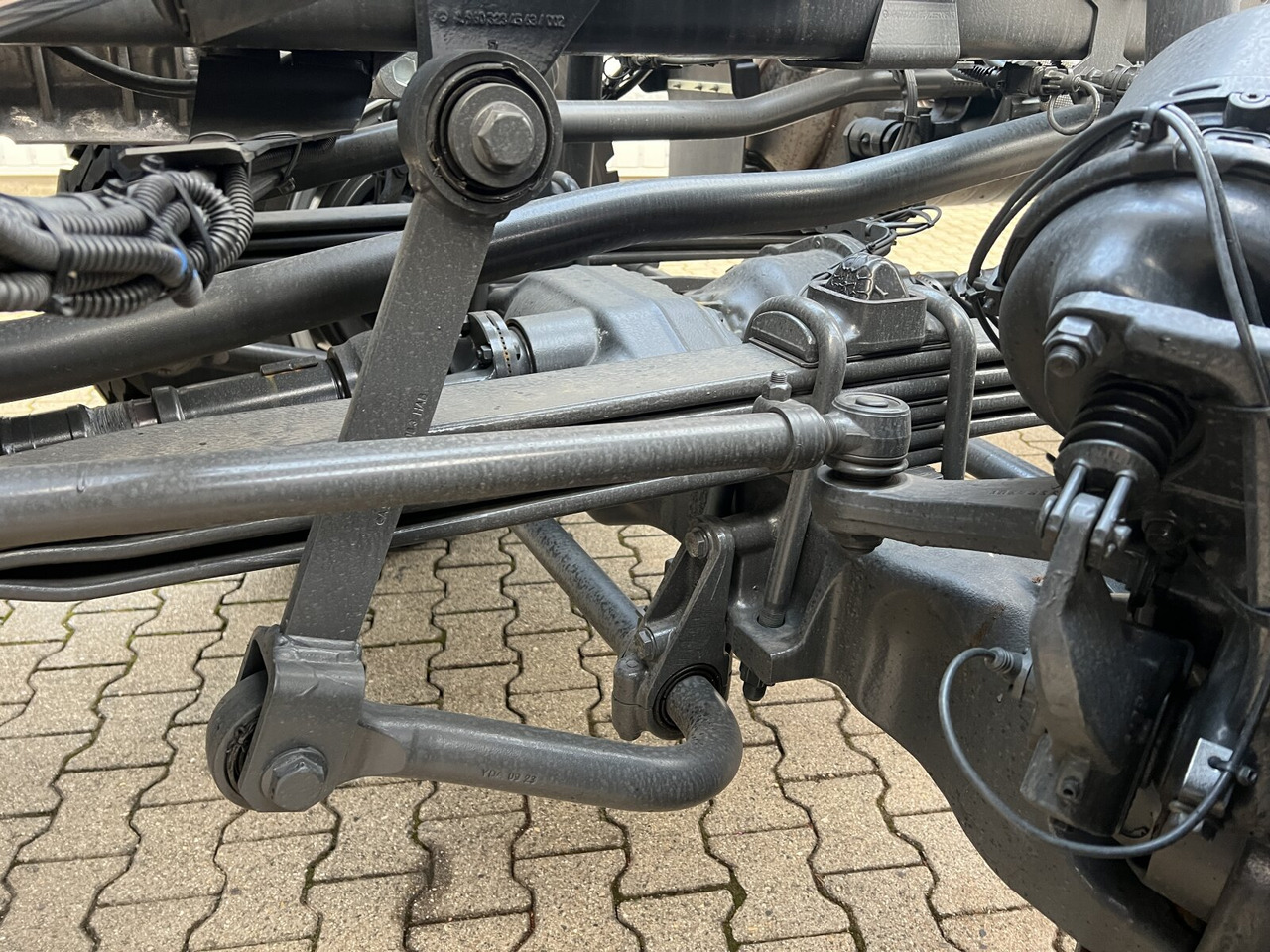 Mercedes-Benz Arocs 4151 AK 8x8/4 Arocs 4151 AK 8x8/4, Grounder - Kamion sa hidrauličnom kukom: slika 2 Mercedes-Benz Arocs 4151 AK 8x8/4 Arocs 4151 AK 8x8/4, Grounder - Kamion sa hidrauličnom kukom: slika 2