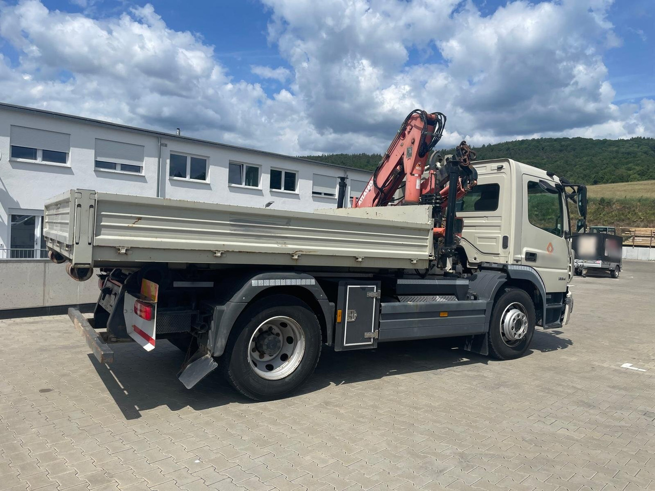 Mercedes-Benz Atego 1224 K 4x2 Atego 1224 K 4x2 - Kamion sa hidrauličnom kukom: slika 2 Mercedes-Benz Atego 1224 K 4x2 Atego 1224 K 4x2 - Kamion sa hidrauličnom kukom: slika 2