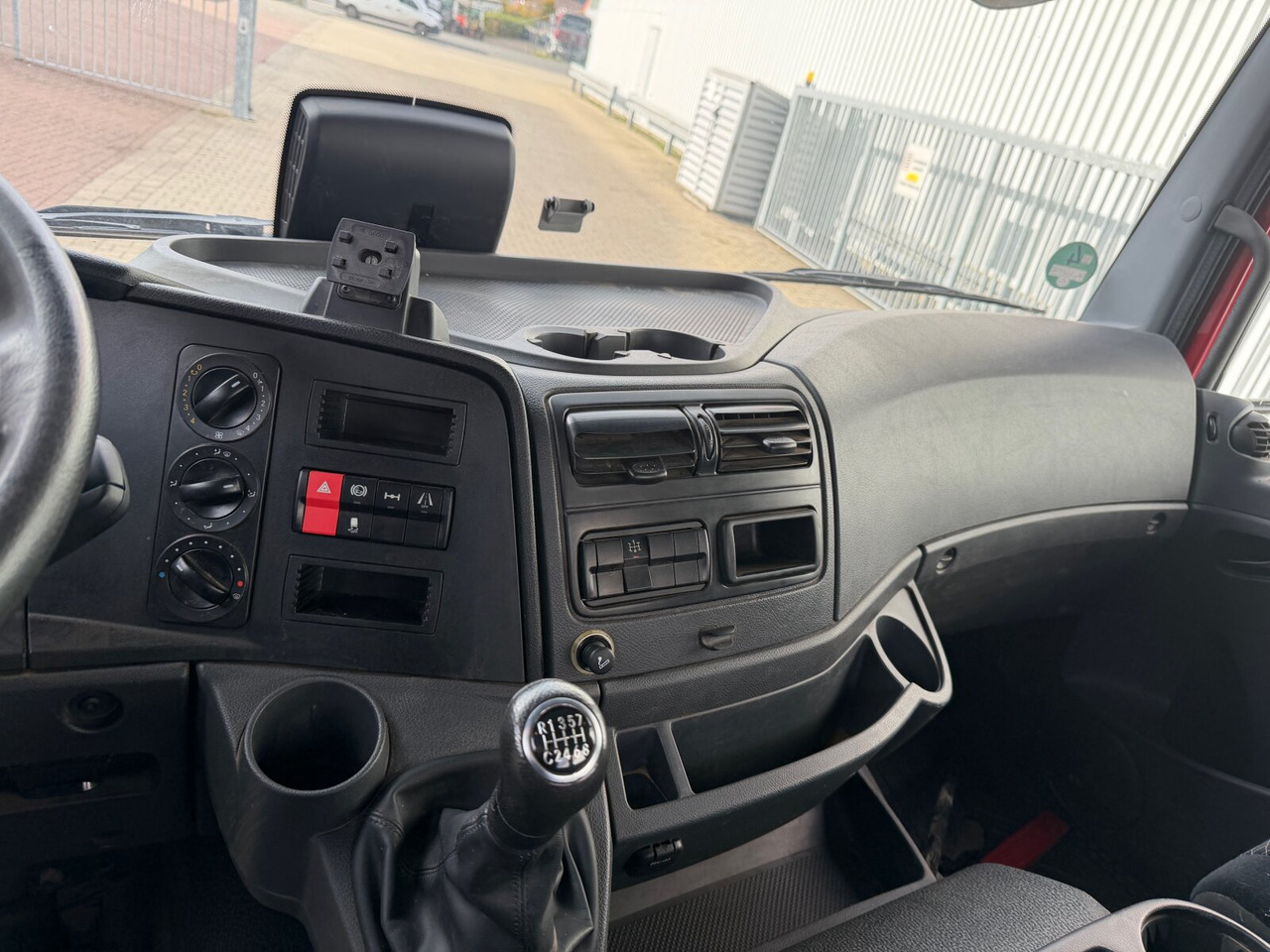 Mercedes-Benz Atego 1530 K 4x2 Atego 1530 K 4x2, 2x AHK - Istovarivač: slika 5 Mercedes-Benz Atego 1530 K 4x2 Atego 1530 K 4x2, 2x AHK - Istovarivač: slika 5