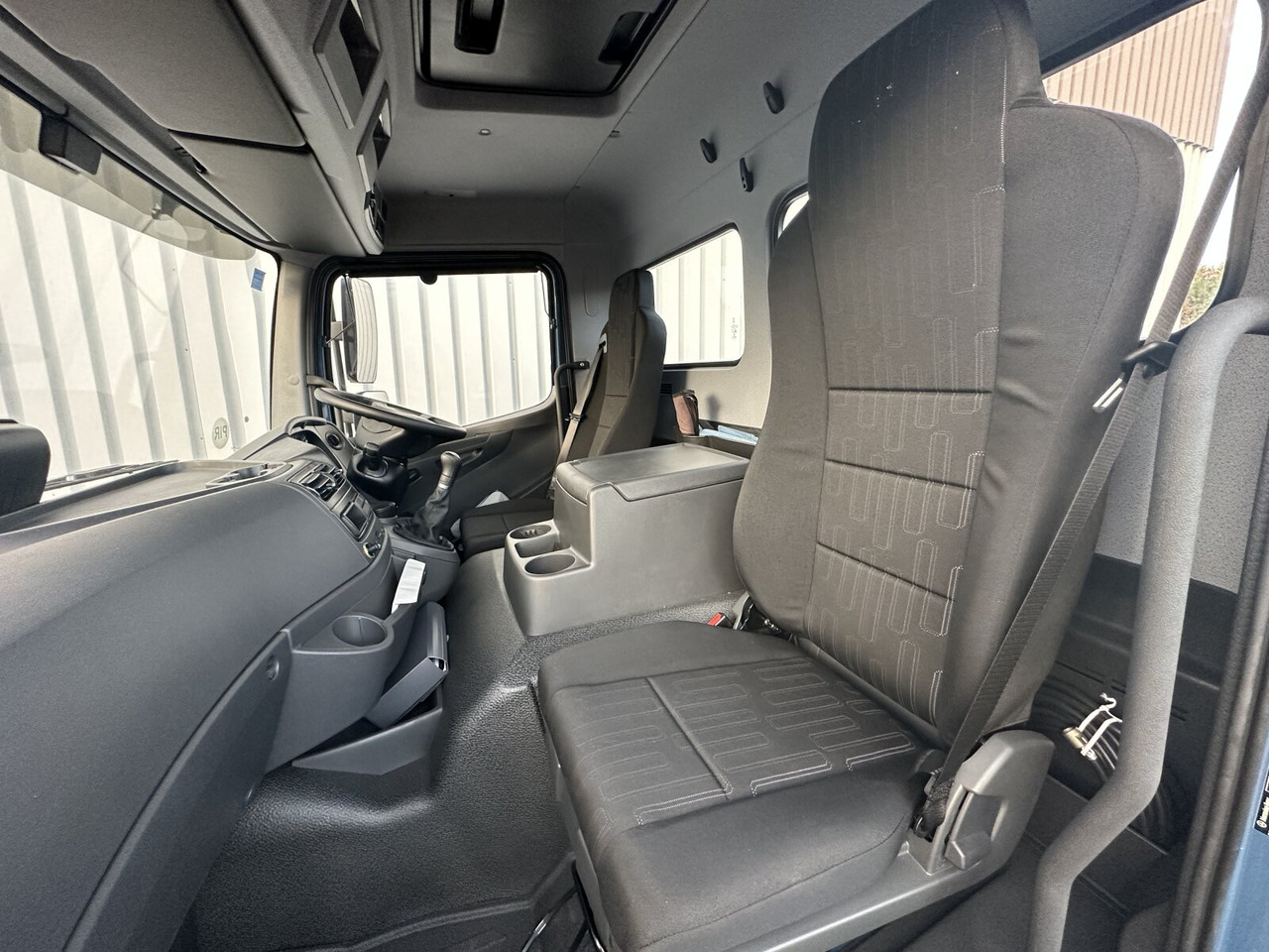 Novu Kamion sa golom šasijom i zatvorenom kabinom Mercedes-Benz Atego 1630 AK 4x4 Atego 1630 AK 4x4, Rechtslenker: slika 14 Novu Kamion sa golom šasijom i zatvorenom kabinom Mercedes-Benz Atego 1630 AK 4x4 Atego 1630 AK 4x4, Rechtslenker: slika 14