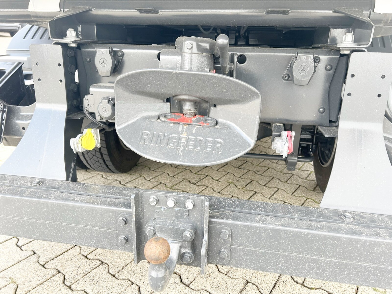 Mercedes-Benz Atego 818/23 K 4x2 Atego 818/23 K 4x2, 2x AHK, Meiller-Kipper, mehrfach Vorhanden! - Istovarivač: slika 3 Mercedes-Benz Atego 818/23 K 4x2 Atego 818/23 K 4x2, 2x AHK, Meiller-Kipper, mehrfach Vorhanden! - Istovarivač: slika 3