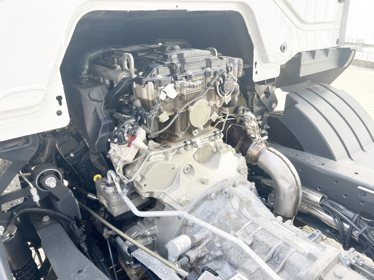 Mercedes-Benz Atego 818 K 4x2 Atego 818 K 4x2, 2x AHK, 5x VORHANDEN! - Kamion sa golom šasijom i zatvorenom kabinom: slika 3 Mercedes-Benz Atego 818 K 4x2 Atego 818 K 4x2, 2x AHK, 5x VORHANDEN! - Kamion sa golom šasijom i zatvorenom kabinom: slika 3