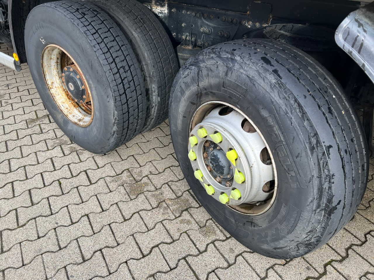 Kamion za smeće za prevoz smeća Mercedes-Benz Econic 2633 L/NLA 6x2/4 Econic 2633 L/NLA 6x2/4, Lenkachse, Sperrmüllwagen ca. 23,9m³: slika 15 Kamion za smeće za prevoz smeća Mercedes-Benz Econic 2633 L/NLA 6x2/4 Econic 2633 L/NLA 6x2/4, Lenkachse, Sperrmüllwagen ca. 23,9m³: slika 15