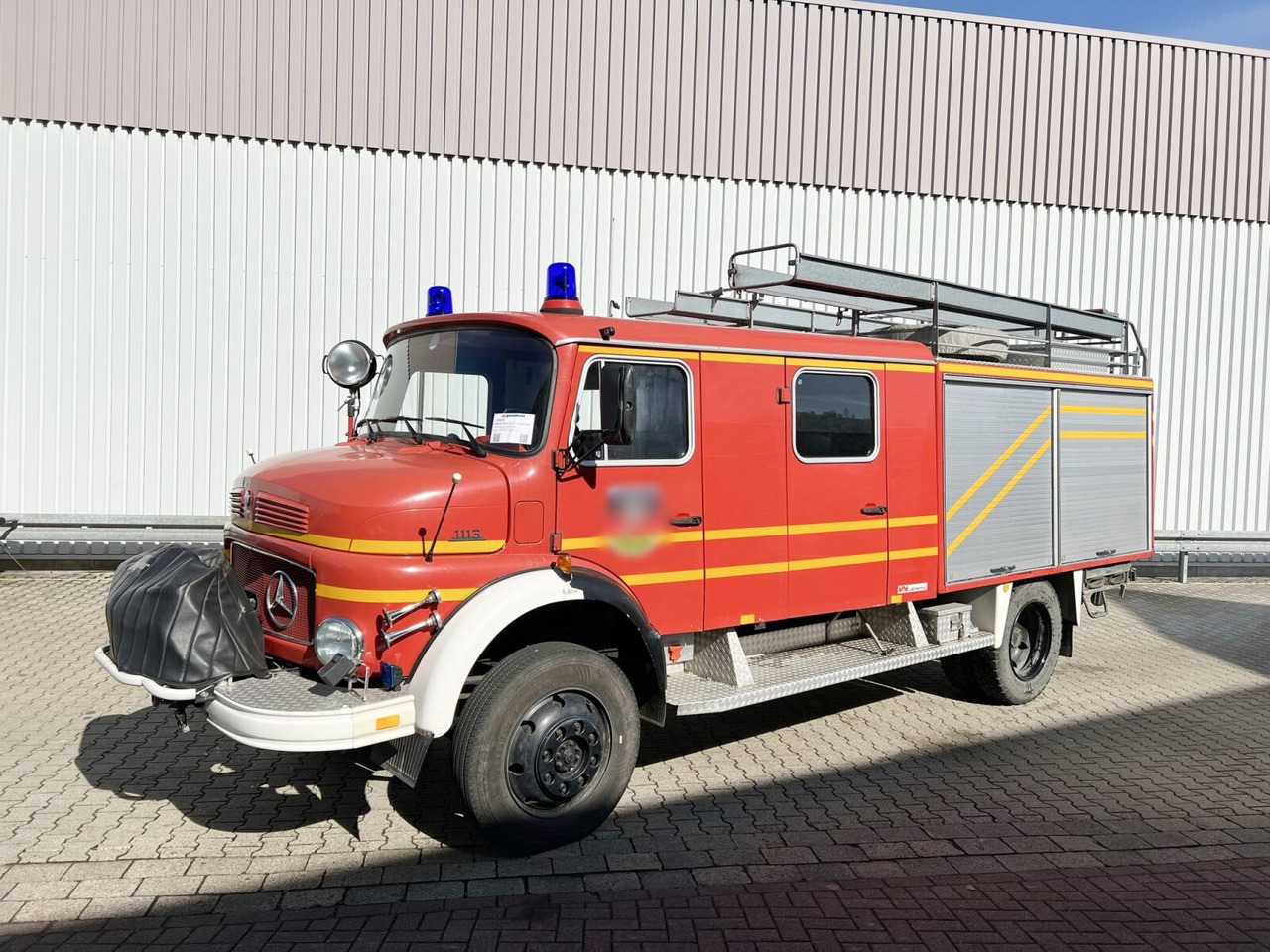 Mercedes-Benz LAF 1113 B 4x4 Doka LAF 1113 B 4x4 Doka, LF 16 TS - Vatrogasni kamion: slika 1 Mercedes-Benz LAF 1113 B 4x4 Doka LAF 1113 B 4x4 Doka, LF 16 TS - Vatrogasni kamion: slika 1