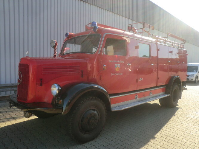 Mercedes-Benz - LAF 311 4x4 LAF 311 4x4 LF16, Feuerwehr - Vatrogasni kamion: slika 1 Mercedes-Benz - LAF 311 4x4 LAF 311 4x4 LF16, Feuerwehr - Vatrogasni kamion: slika 1