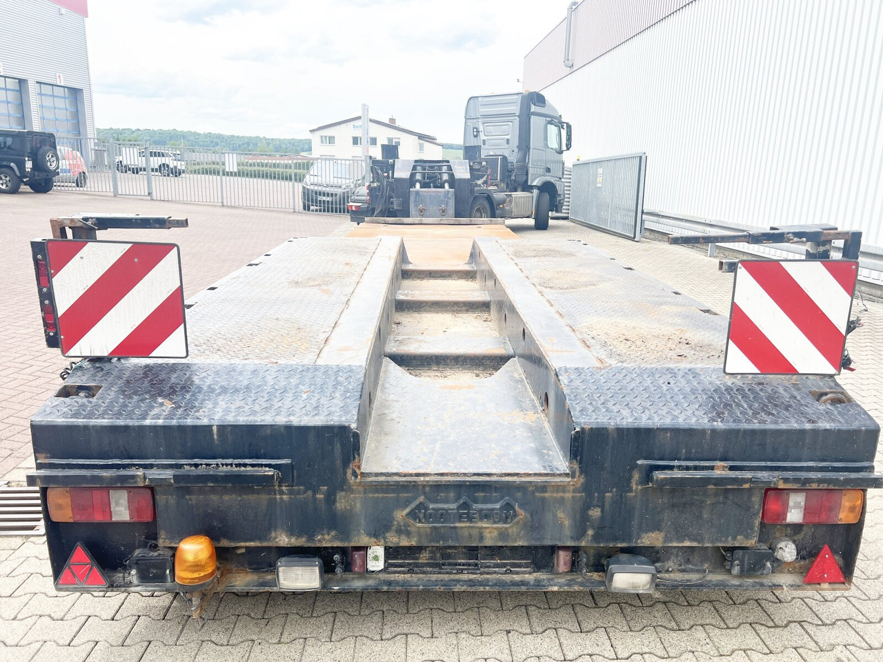 Nooteboom Euro-54-03 Euro-54-03, Schwanenhals abfahrbar, Hydr. Zwangsgelenkt - Niska poluprikolica za prevoz: slika 3 Nooteboom Euro-54-03 Euro-54-03, Schwanenhals abfahrbar, Hydr. Zwangsgelenkt - Niska poluprikolica za prevoz: slika 3