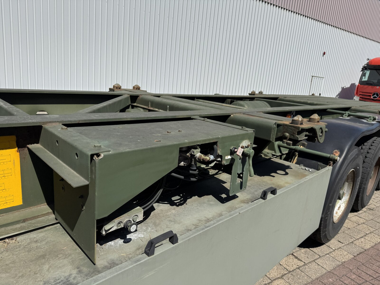 Doll U-74.0 3-Achs Containerchassis U-74.0 3-Achs Containerchassis, 2x20/20/30/40ft, Ex-Bundeswehr! - Poluprikolica: slika 2 Doll U-74.0 3-Achs Containerchassis U-74.0 3-Achs Containerchassis, 2x20/20/30/40ft, Ex-Bundeswehr! - Poluprikolica: slika 2