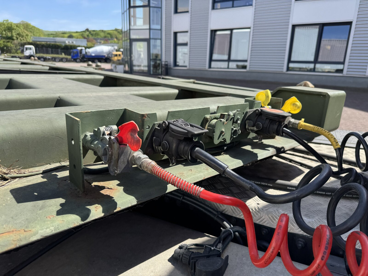 Doll U-74.0 3-Achs Containerchassis U-74.0 3-Achs Containerchassis, 2x20/20/30/40ft, Ex-Bundeswehr! - Poluprikolica: slika 4 Doll U-74.0 3-Achs Containerchassis U-74.0 3-Achs Containerchassis, 2x20/20/30/40ft, Ex-Bundeswehr! - Poluprikolica: slika 4