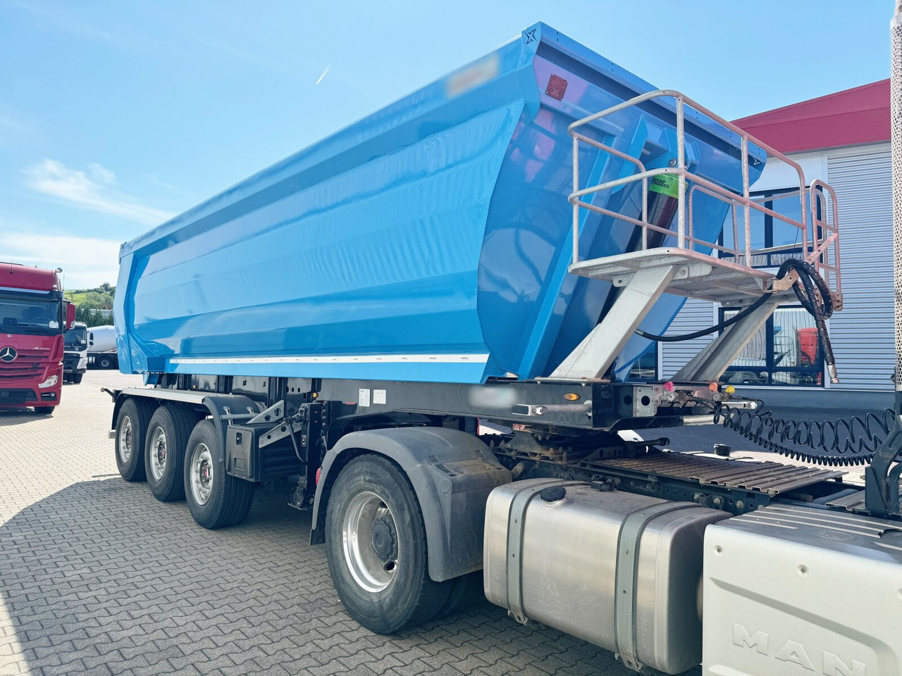 Novu Poluprikolica Euro ATM 27 Euro ATM 27, HARDOX Stahlmulde ca. 27m³, Liftachse: slika 10 Novu Poluprikolica Euro ATM 27 Euro ATM 27, HARDOX Stahlmulde ca. 27m³, Liftachse: slika 10