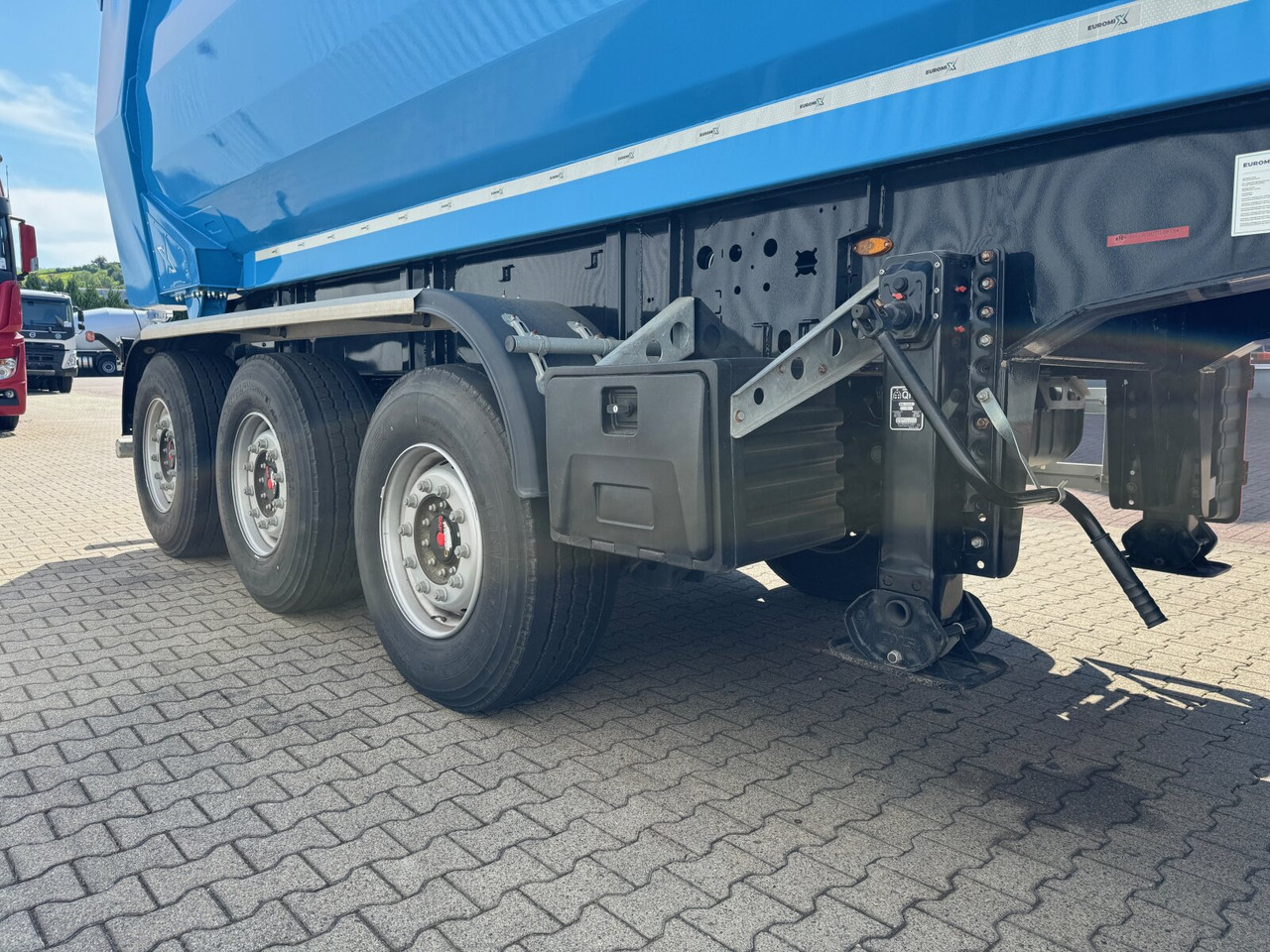 Novu Poluprikolica Euro ATM 27 Euro ATM 27, HARDOX Stahlmulde ca. 27m³, Liftachse: slika 11 Novu Poluprikolica Euro ATM 27 Euro ATM 27, HARDOX Stahlmulde ca. 27m³, Liftachse: slika 11