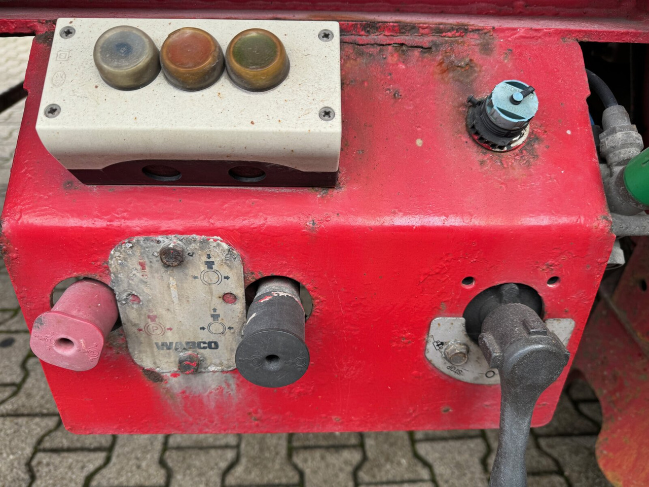 Lück SKF 35 LÜCK SKF 35, Stahlmulde ca. 37m³, Liftachse - Poluprikolica: slika 2 Lück SKF 35 LÜCK SKF 35, Stahlmulde ca. 37m³, Liftachse - Poluprikolica: slika 2