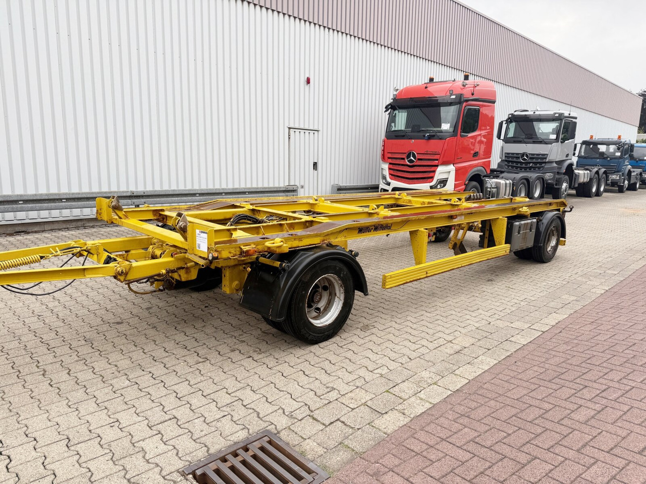 RA-T-Kombi 18,0 RA-T-Kombi 18,0 - Abrol/ Autopodizač prikolica: slika 1 RA-T-Kombi 18,0 RA-T-Kombi 18,0 - Abrol/ Autopodizač prikolica: slika 1