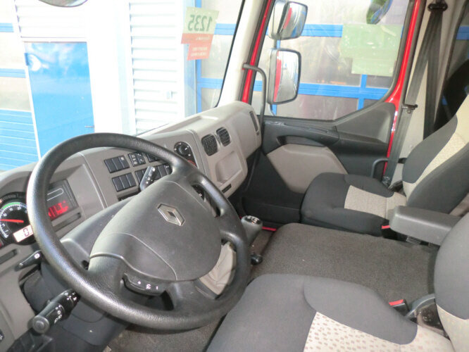 Renault Midlum 220 DXi 4x2 Midlum 220 DXi 4x2 - Kamion sa hidrauličnom kukom: slika 4 Renault Midlum 220 DXi 4x2 Midlum 220 DXi 4x2 - Kamion sa hidrauličnom kukom: slika 4