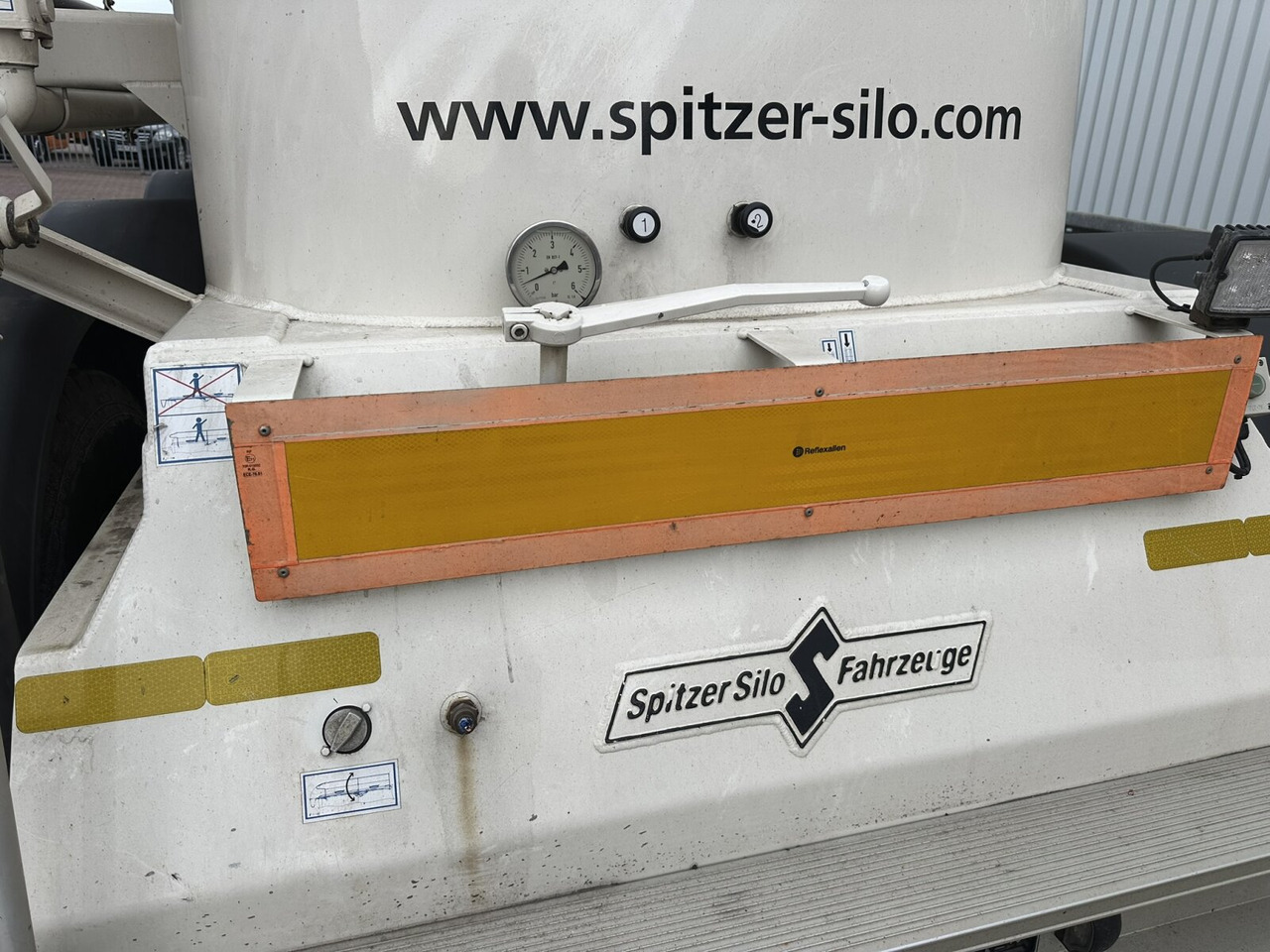 Spitzer SF 2739/2P SF 2739/2P Siloauflieger ca. 39m³, 2x Liftachse - Silo cisterna: slika 5 Spitzer SF 2739/2P SF 2739/2P Siloauflieger ca. 39m³, 2x Liftachse - Silo cisterna: slika 5