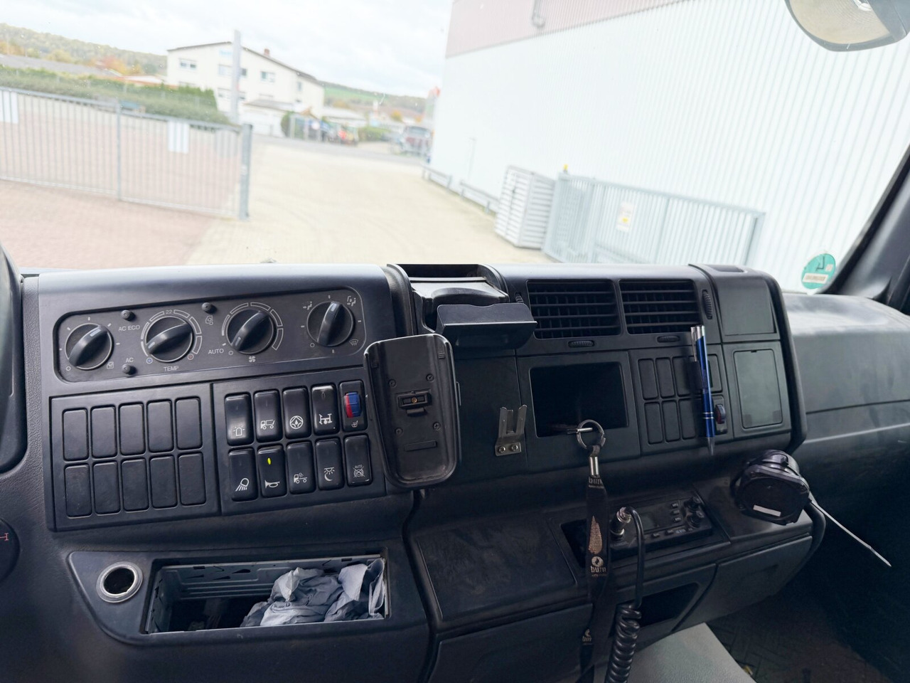 MAN TGA 18.440 4x4 BL TGA 18.440 4x4 BL, Hydraulik - Tegljač: slika 4 MAN TGA 18.440 4x4 BL TGA 18.440 4x4 BL, Hydraulik - Tegljač: slika 4